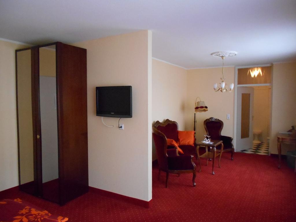 Hotel Posthof Sankt Wendel Rum bild