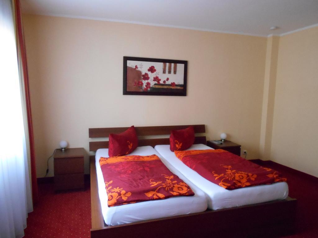 Hotel Posthof Sankt Wendel Rum bild
