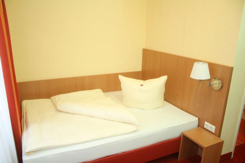 Hotel Posthof Sankt Wendel Rum bild