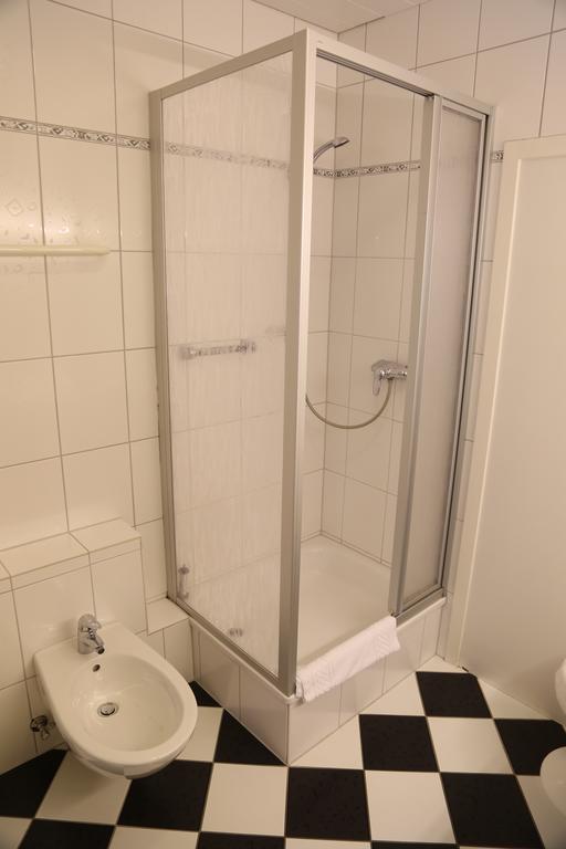 Hotel Posthof Sankt Wendel Exteriör bild